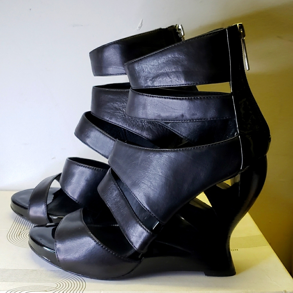 Donald J Pilner Bataia Wedge Sandals